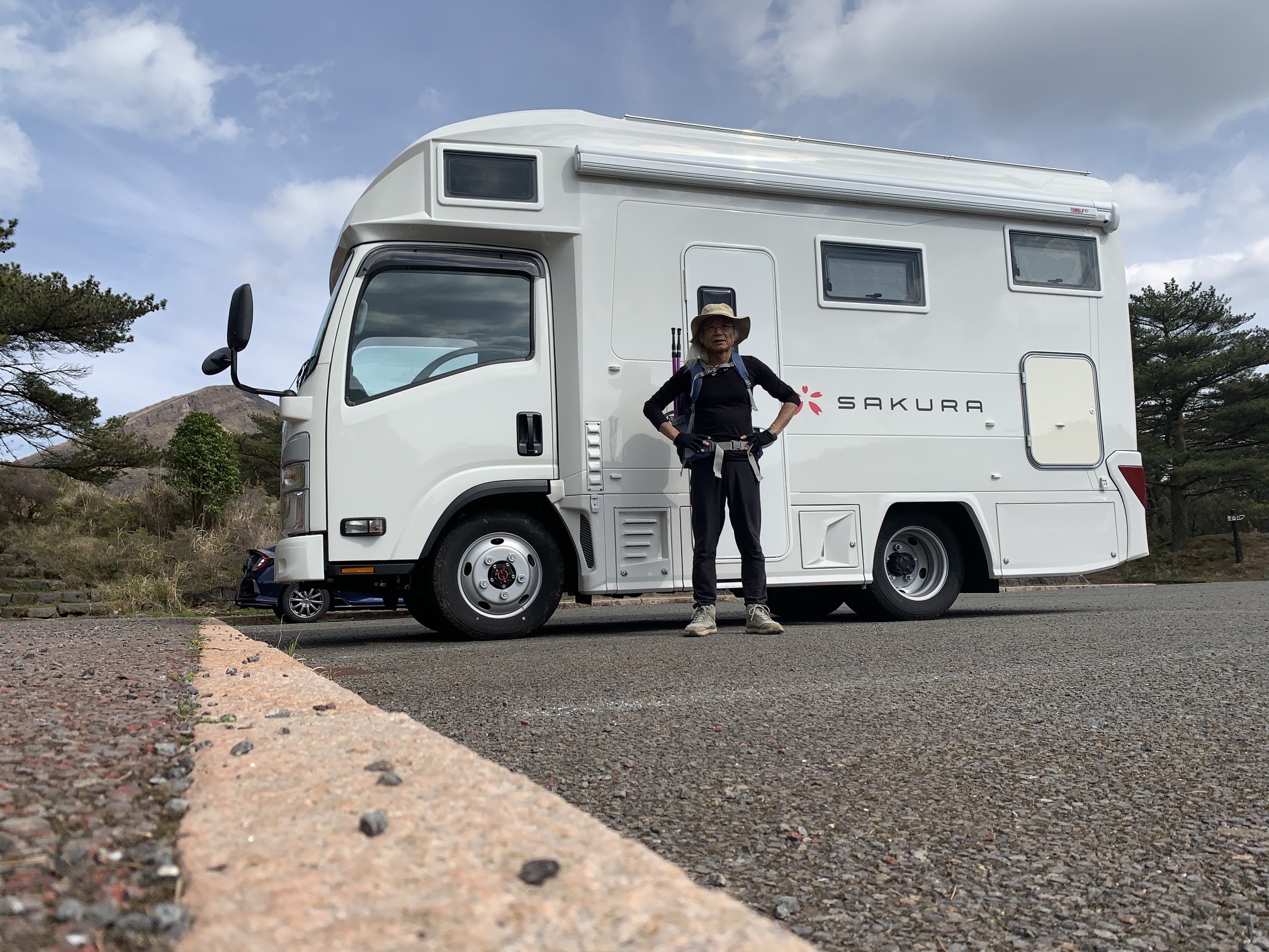 愛車sakuraで行く初めての車中泊登山 初めての甑岳 Miki Yamaさんの霧島山 韓国岳 高千穂峰 夷守岳 烏帽子岳の活動データ Yamap ヤマップ