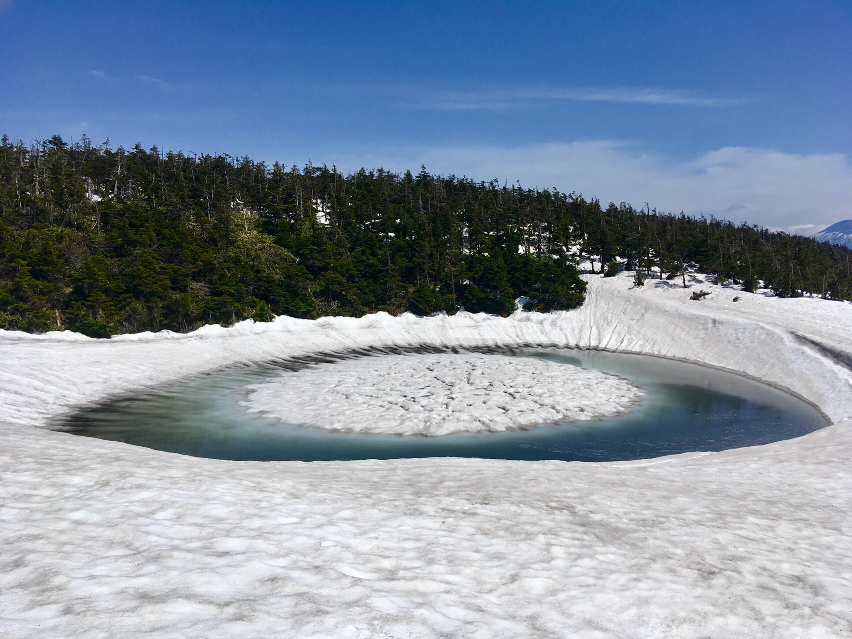 No 81 八幡平 八幡平山頂レストハウスよりドラゴンアイを見に 梅子さんの八幡平 源太森 安比岳の活動データ Yamap ヤマップ
