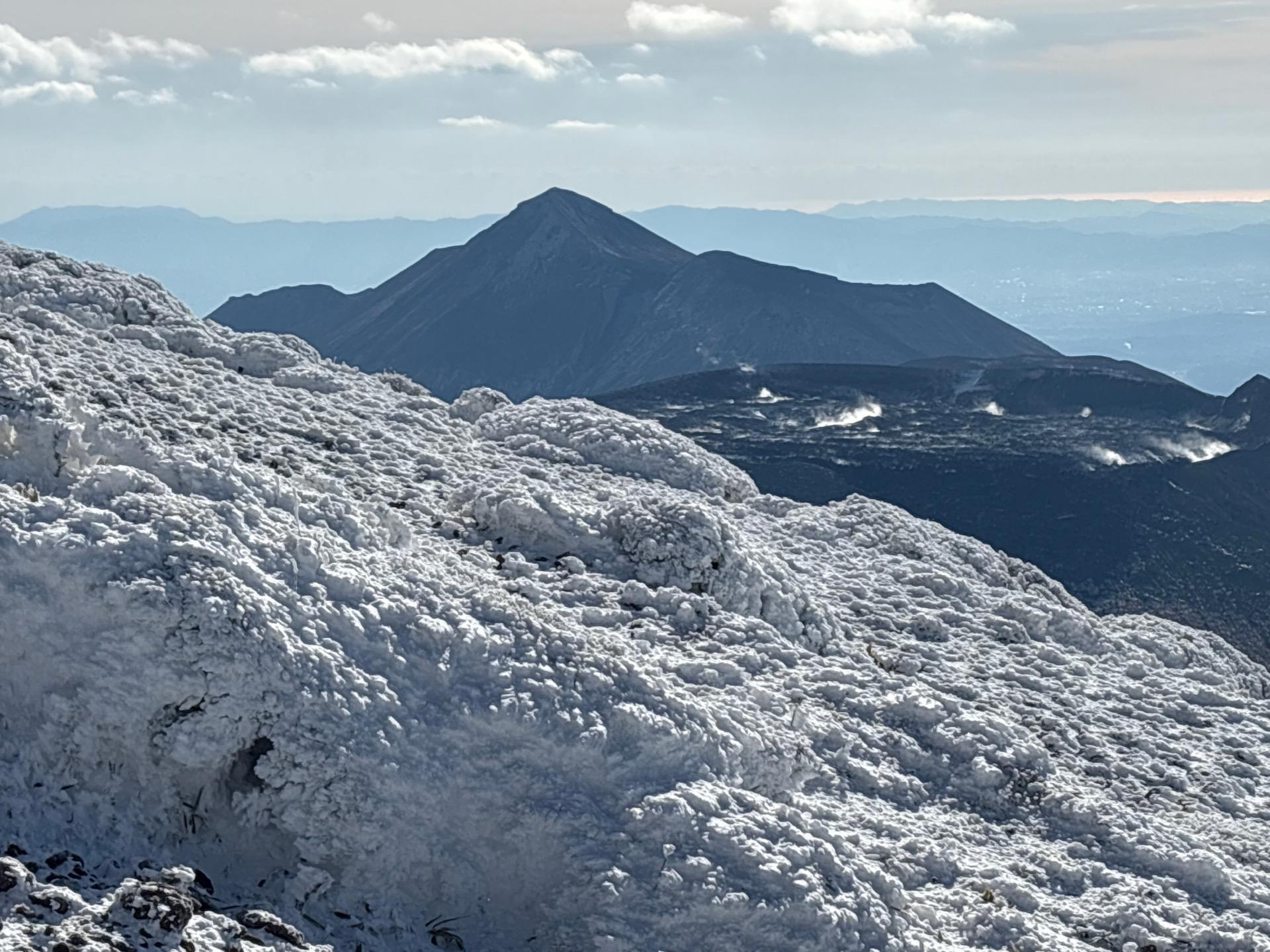 高千穂峰は殆ど雪ついてないよ！