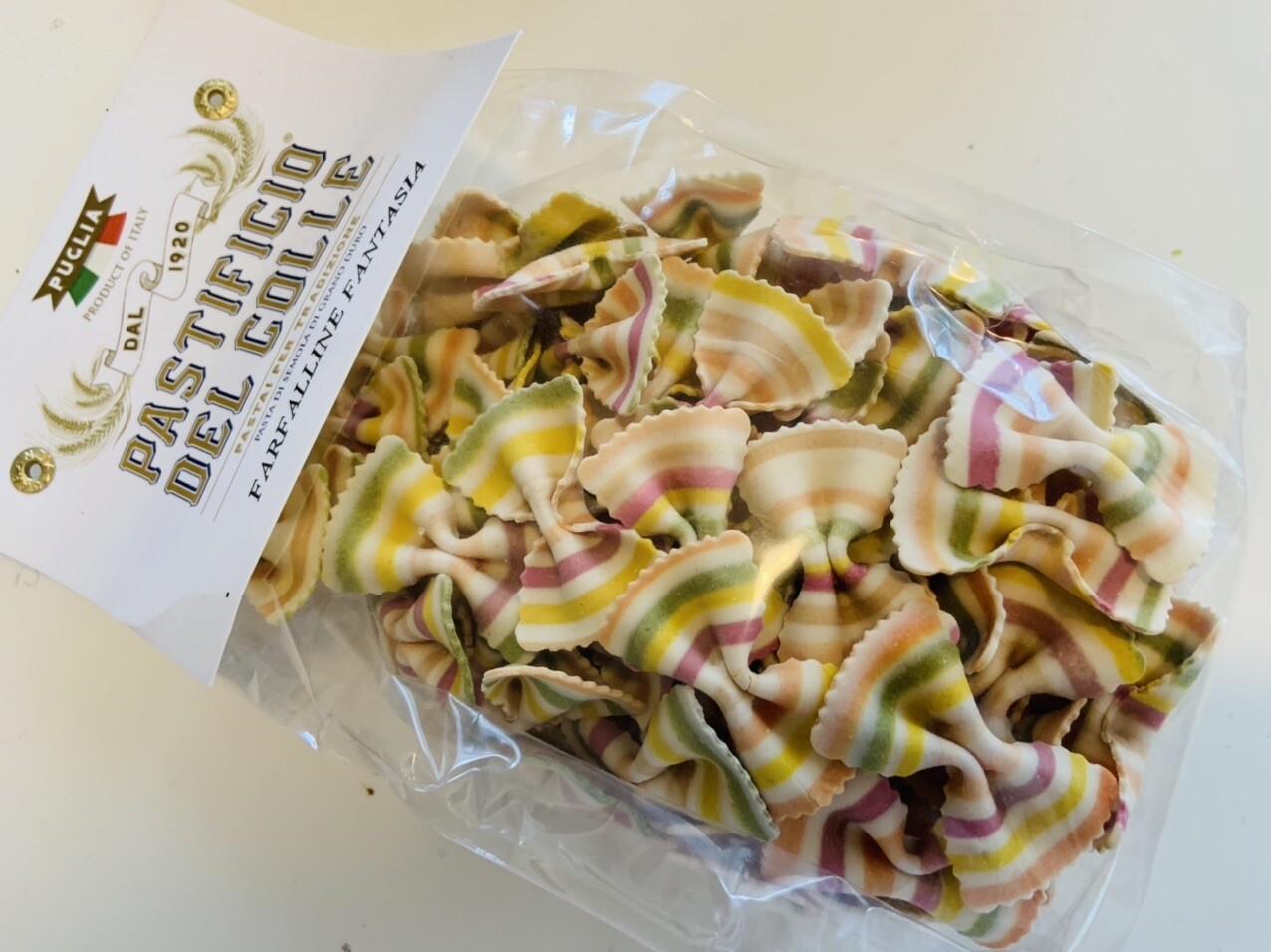 お友達からの贈り物 リボン型のマカロニと Fuyu Umareさんのモーメント Yamap ヤマップ