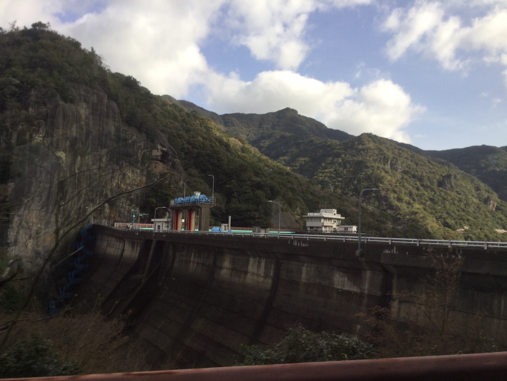 龍門ダム 青螺山 見返り峠 龍門ダム チィちゃんさんの黒髪山 青螺山の活動データ Yamap ヤマップ