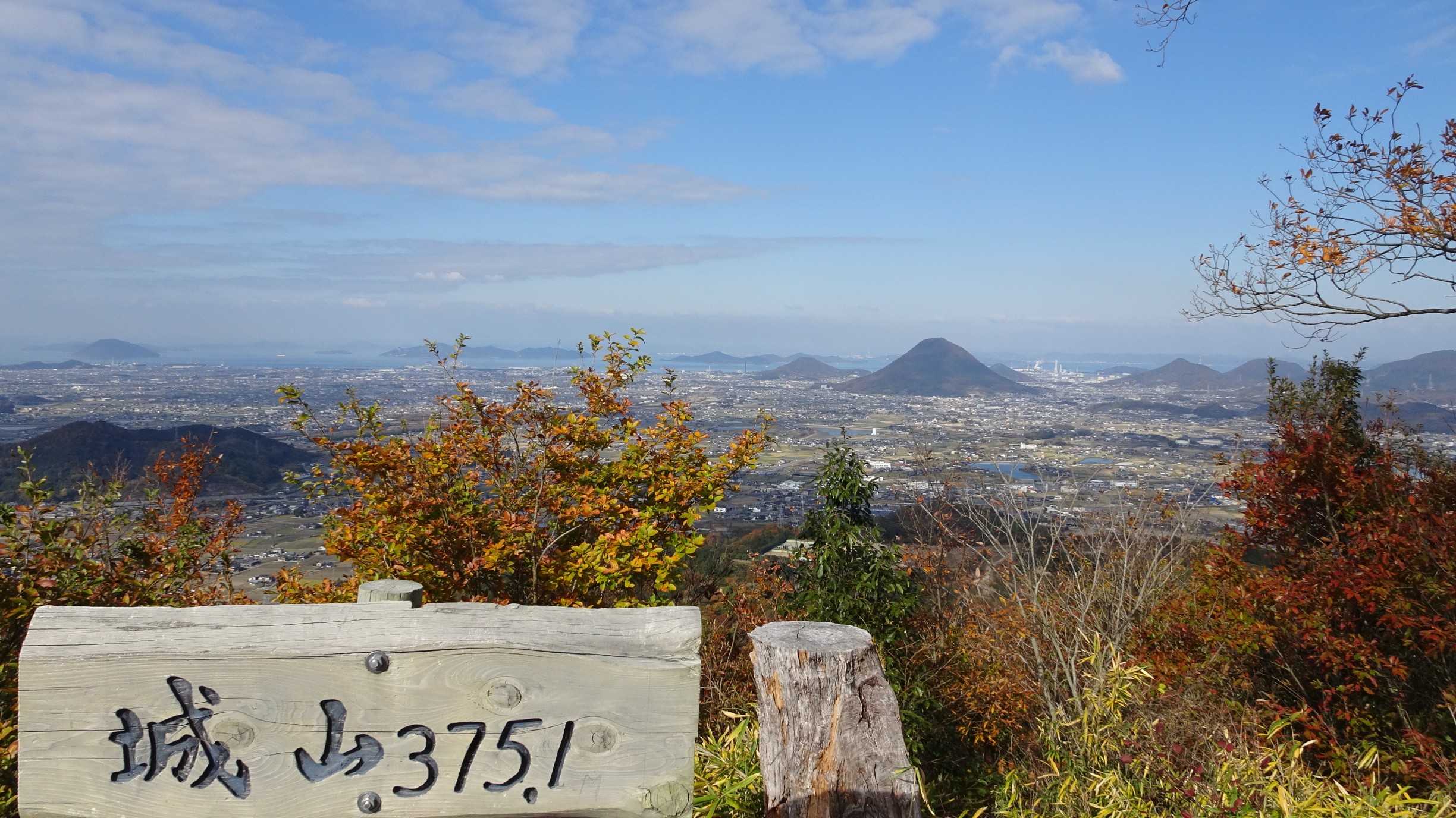 香川をぐるっと、城山・猫山・大高見峰20191208 / taka21stさんの大高見峰・猫山・城山の活動データ YAMAP / ヤマップ