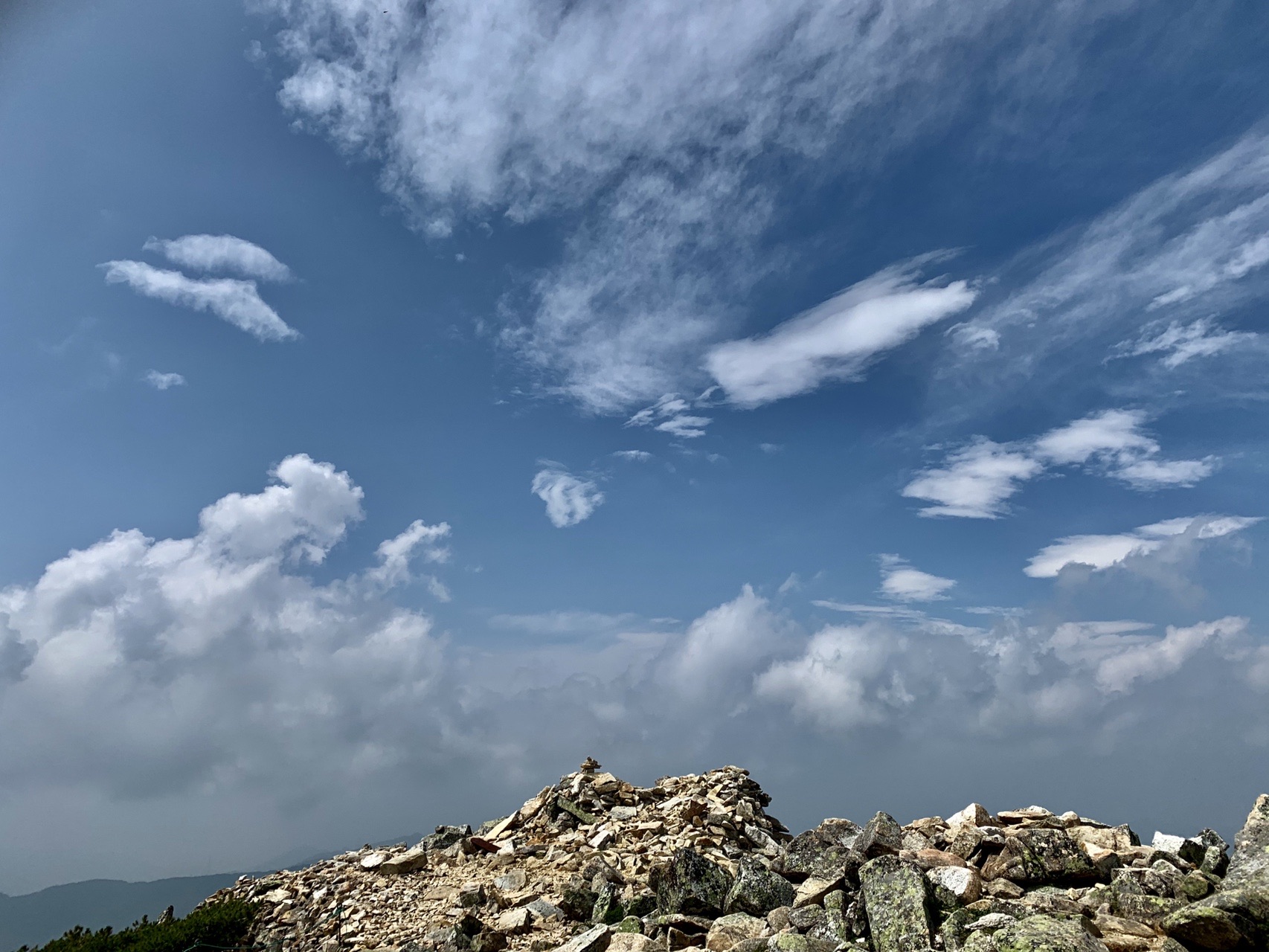 弾丸日帰り金峰山 大弛峠 朝日岳 鉄山 金峰山 甲州御岳山 アリコさんのヤマノススメ巡礼マップ 瑞牆山 金峰山 の活動データ Yamap ヤマップ