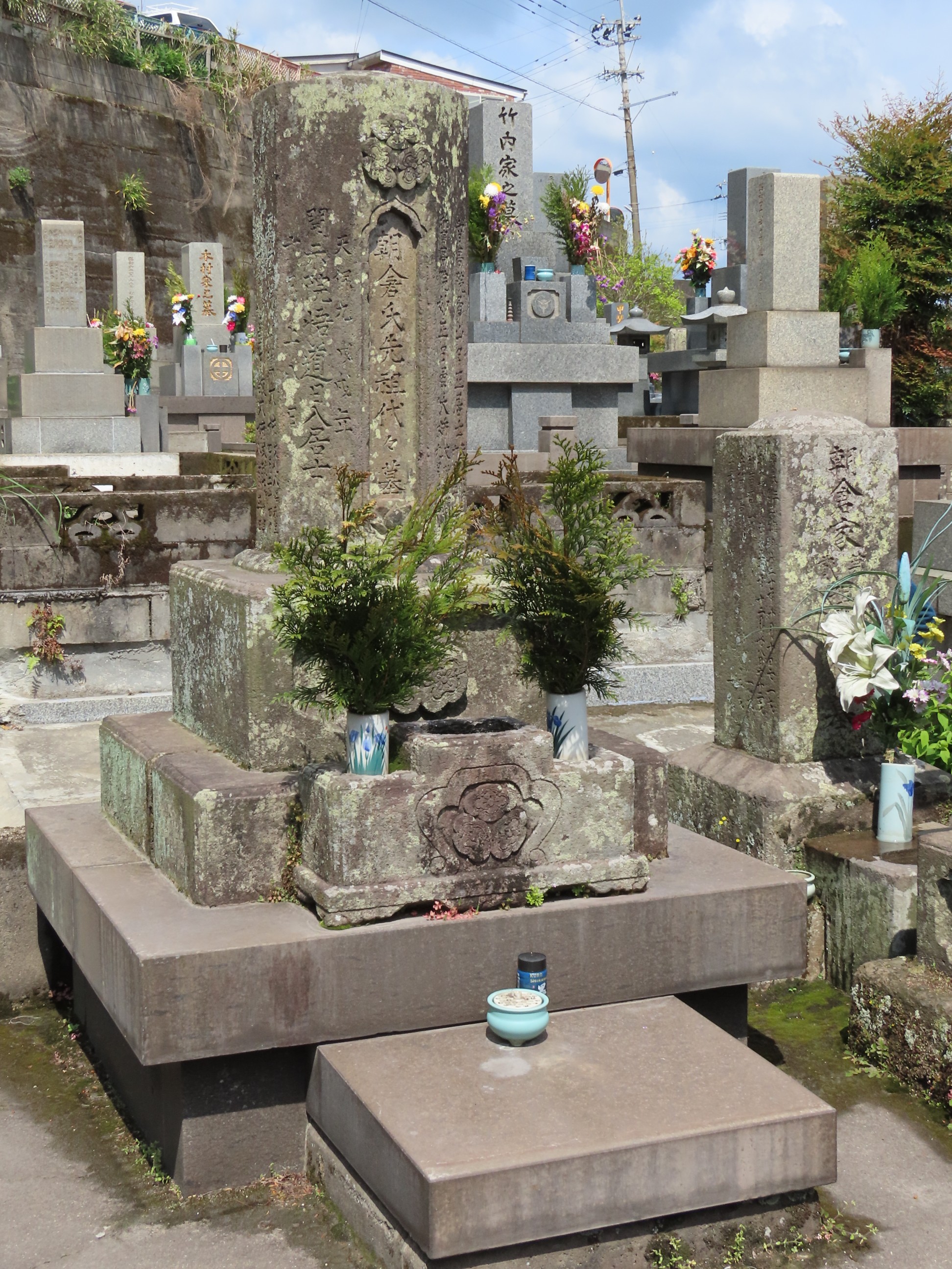 鹿児島市唐湊墓地史跡巡り 2020 04 13 純と愛さんの鹿児島市の活動データ Yamap ヤマップ