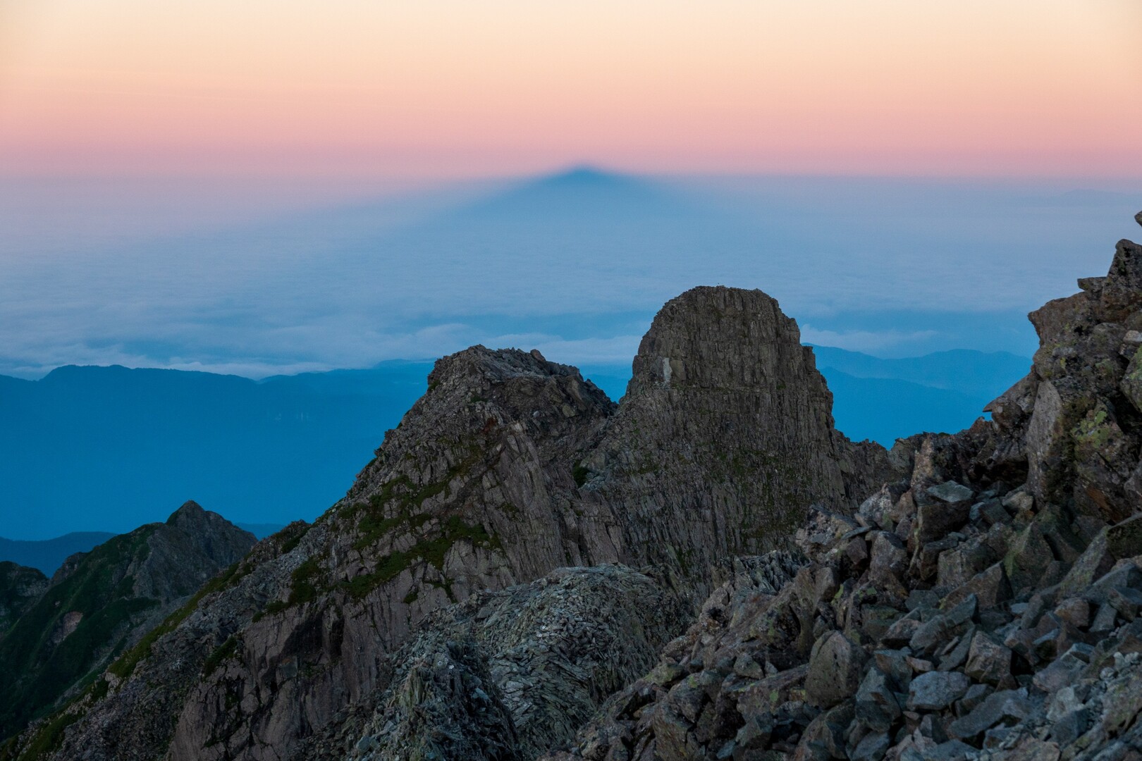 穂高連峰　ジャンダルム　　北アルプス 329日目】北アルプス穂高連峰縦走② この国で最も危険な登山道