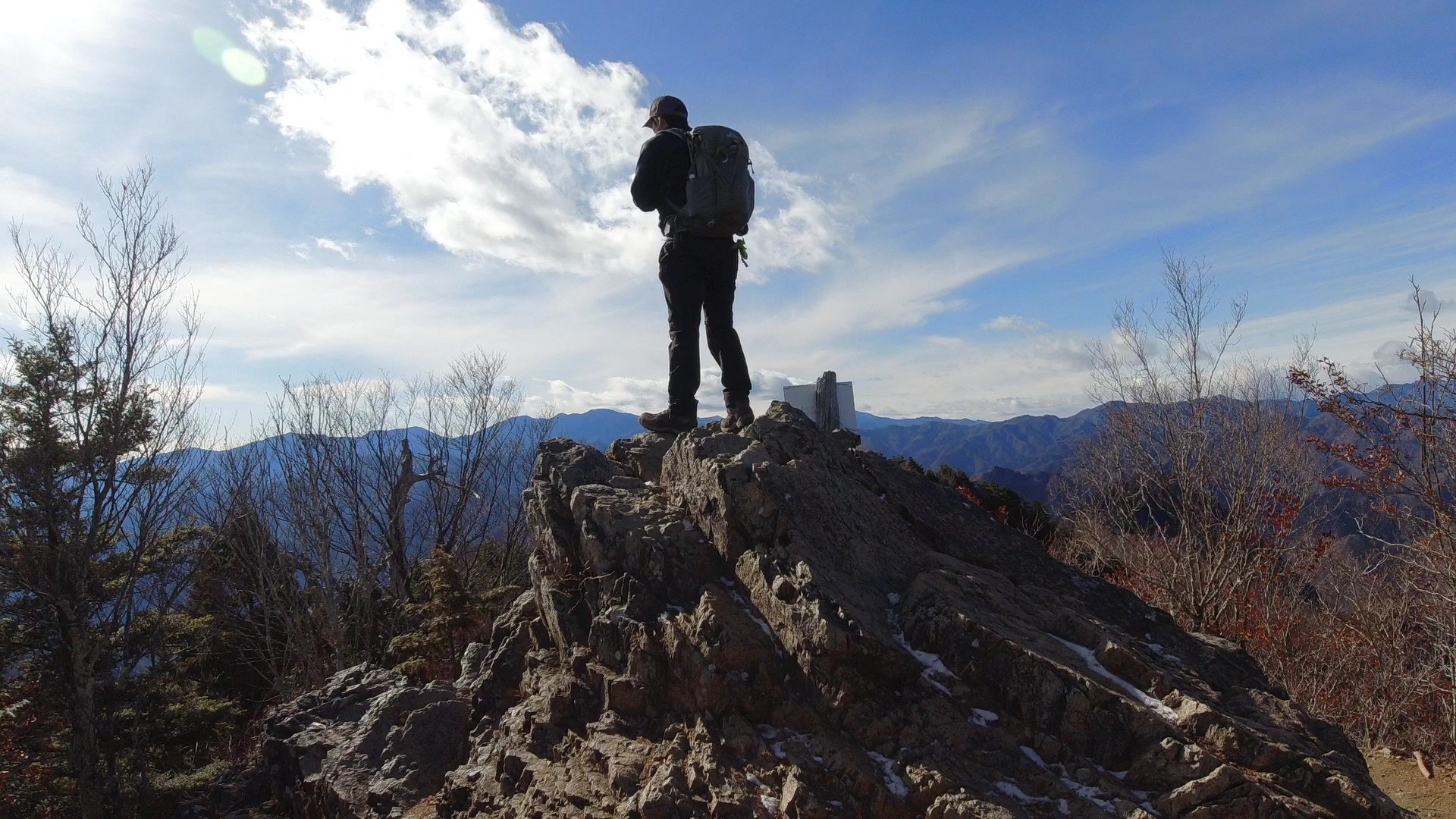 両神山 八丁峠ピストン Hajiさんの両神山 諏訪山 二子山の活動データ Yamap ヤマップ