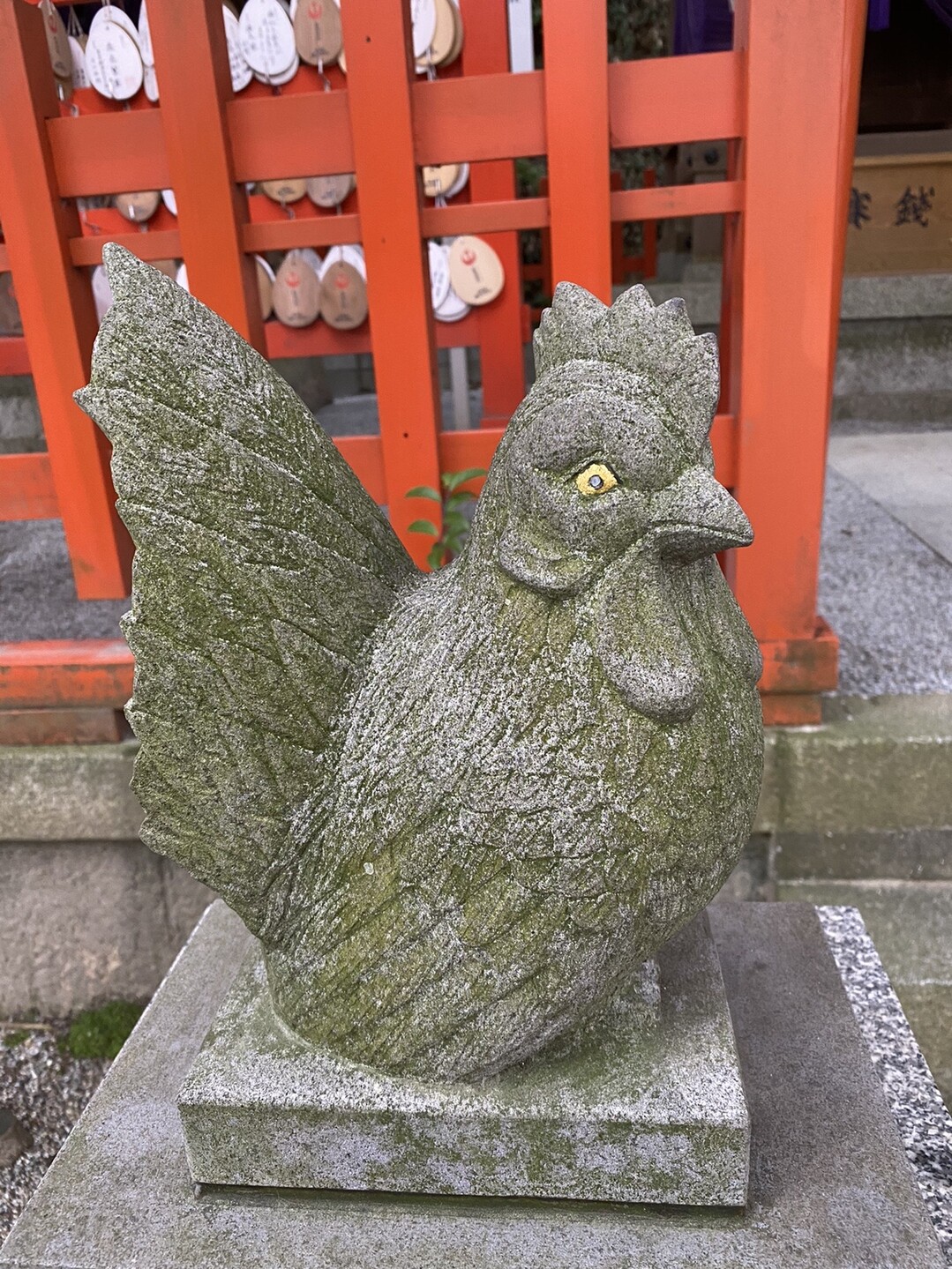 古事記検証 神功皇后の恐ろしい謀略か 仲哀天皇の死はやはり暗殺か 公式 福岡市 防災情報含む の写真4枚目 狛鶏 は初めて 狛犬 狛狐 狛猫はみた Yamap ヤマップ