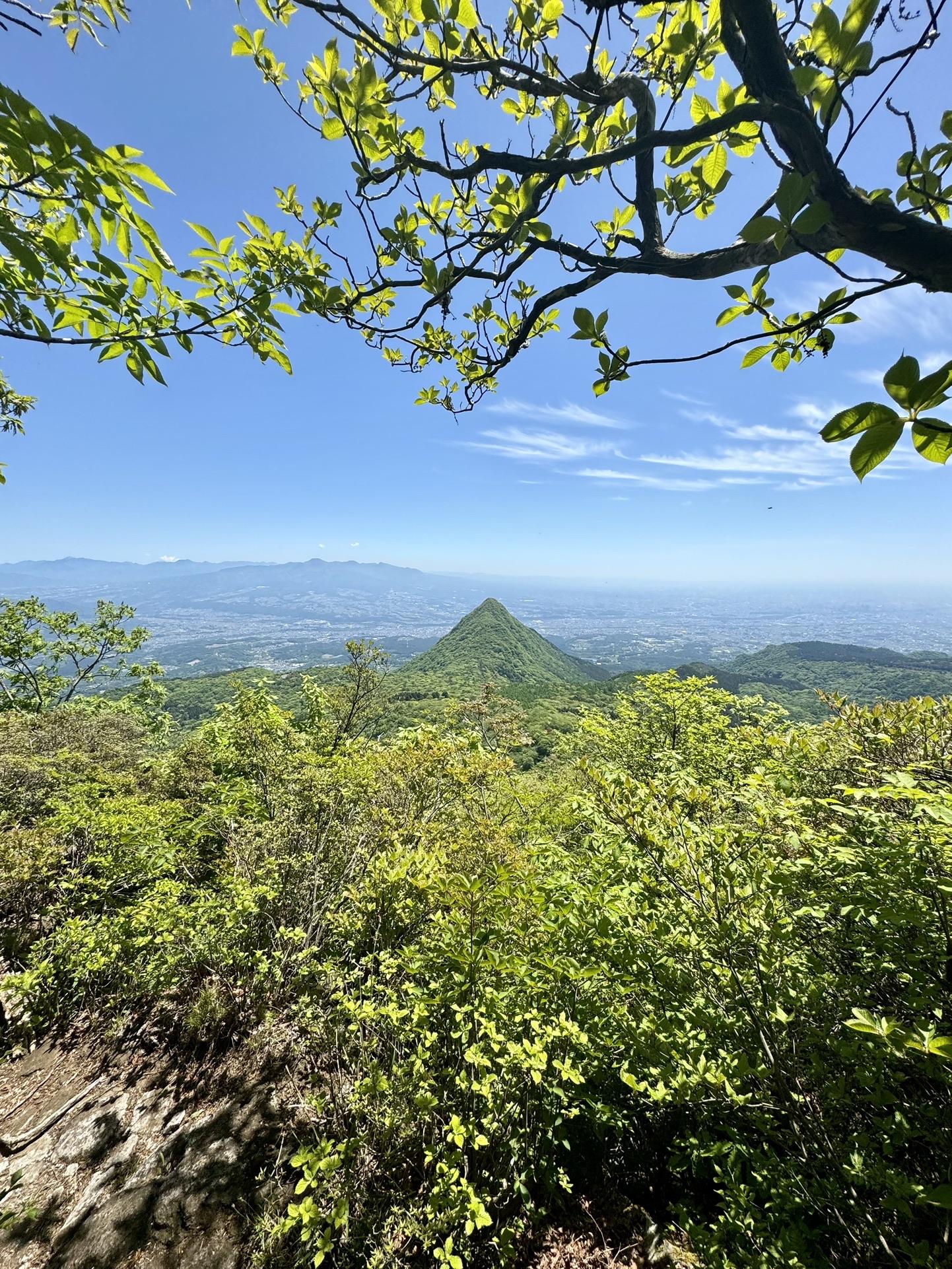 雌岳頂上のこの景色が好きです