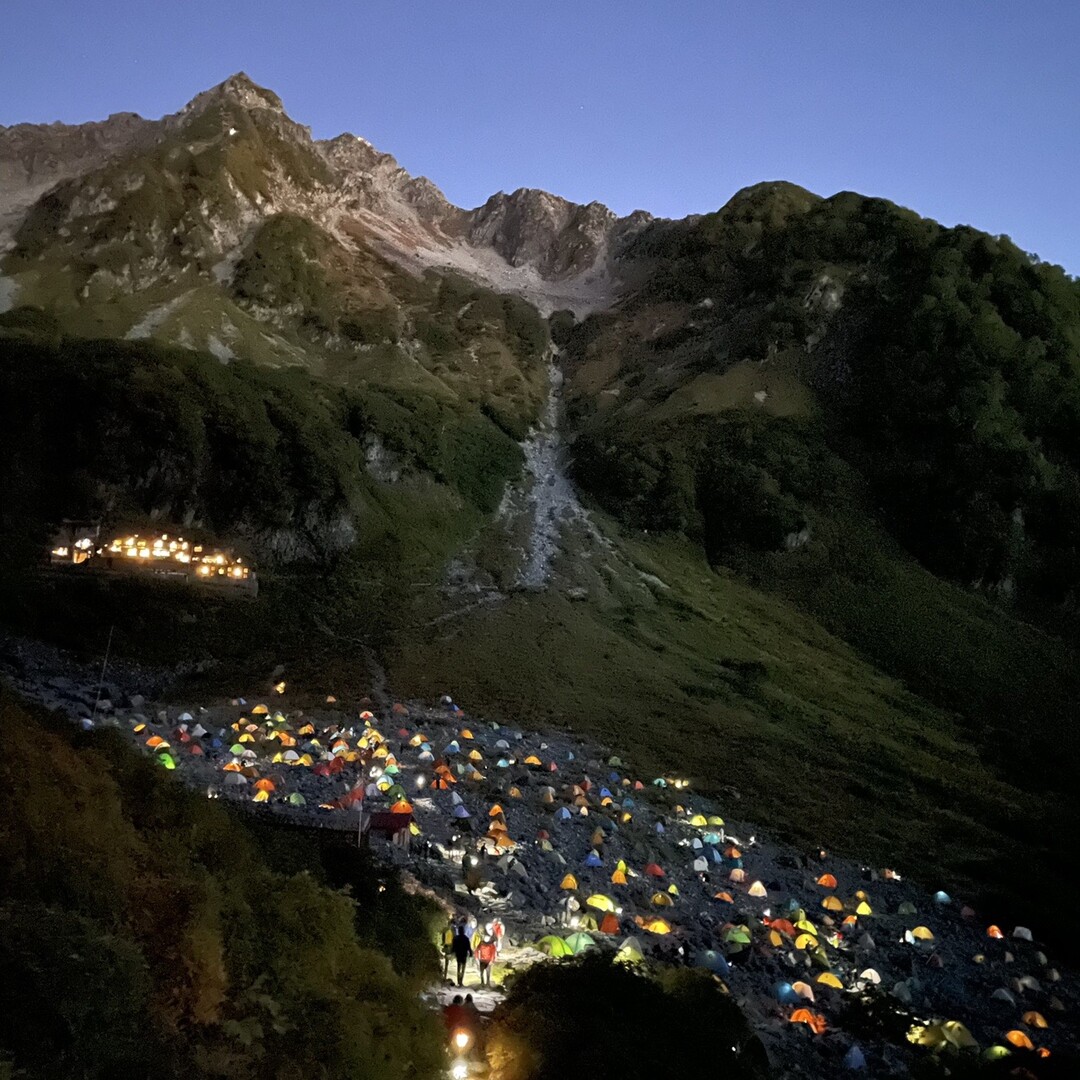 田立泰彦 穂高連峰 涸沢岳と涸沢ヒュッテ