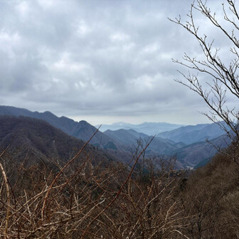 大室山・畦ヶ丸・菰釣山 曇天