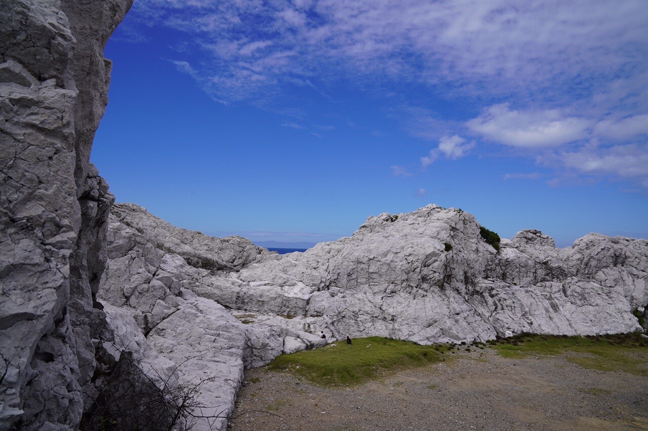 白色の海岸線 青い空 海にピッタリ 白崎海洋公園 由良町 和歌山 K Reminderさんの熊野古道紀伊路その2の活動日記 Yamap ヤマップ