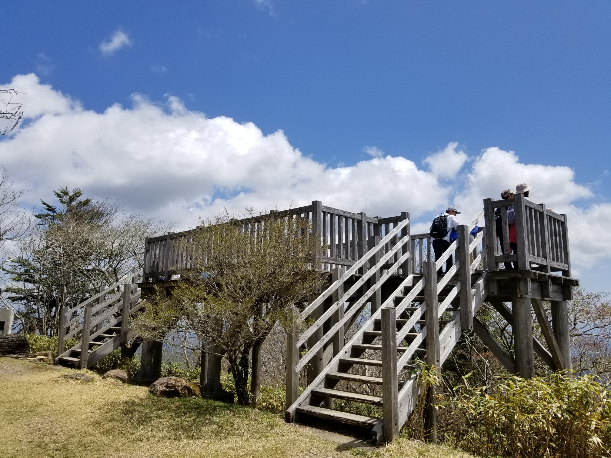 茶臼山 愛知県 ちゃうすやま 1416m 萩太郎山 はぎたろうやま 1359m Pamiさんの茶臼山 萩太郎山の活動データ Yamap ヤマップ