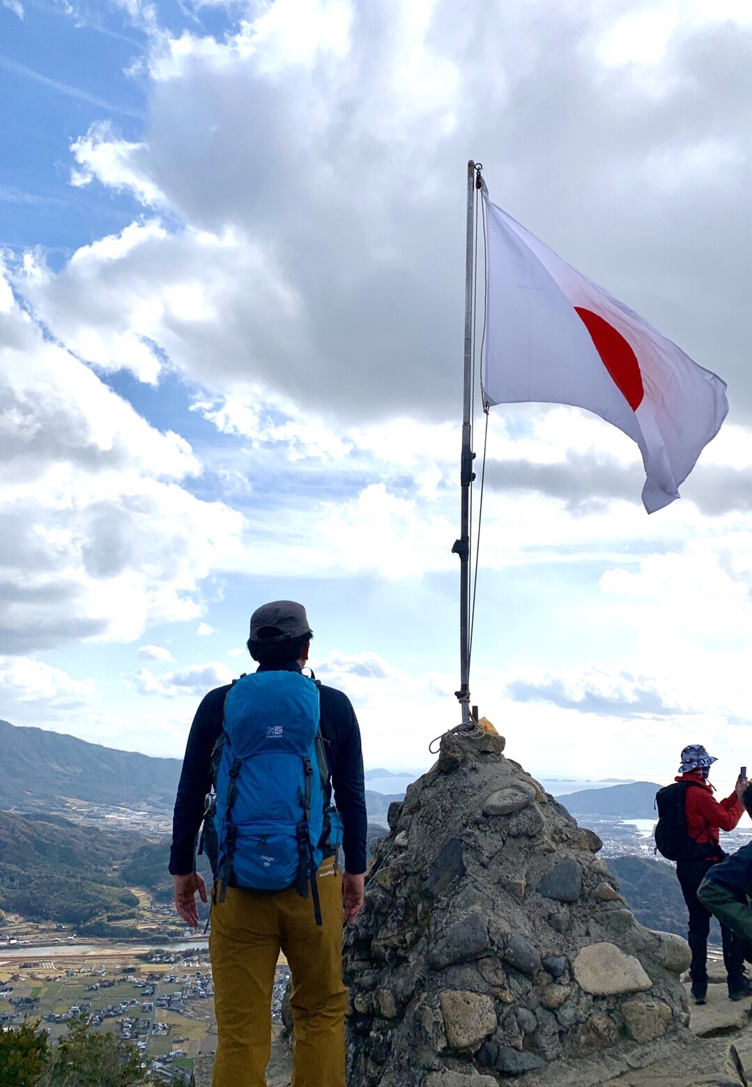 気になっていた人気の山 右田ヶ岳 右田ヶ岳 西目山 楞厳寺山の写真21枚目 右田ヶ岳といえば 日本国旗 Yamap ヤマップ